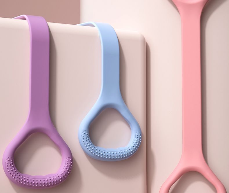 Figure-8 chest expander with thick silicone bands and non-slip handles - product image