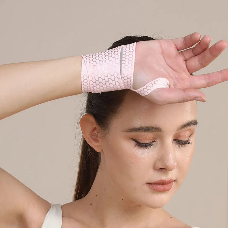 Fixed spandex sport wrist guard with fastener tape and adjustable support - product image