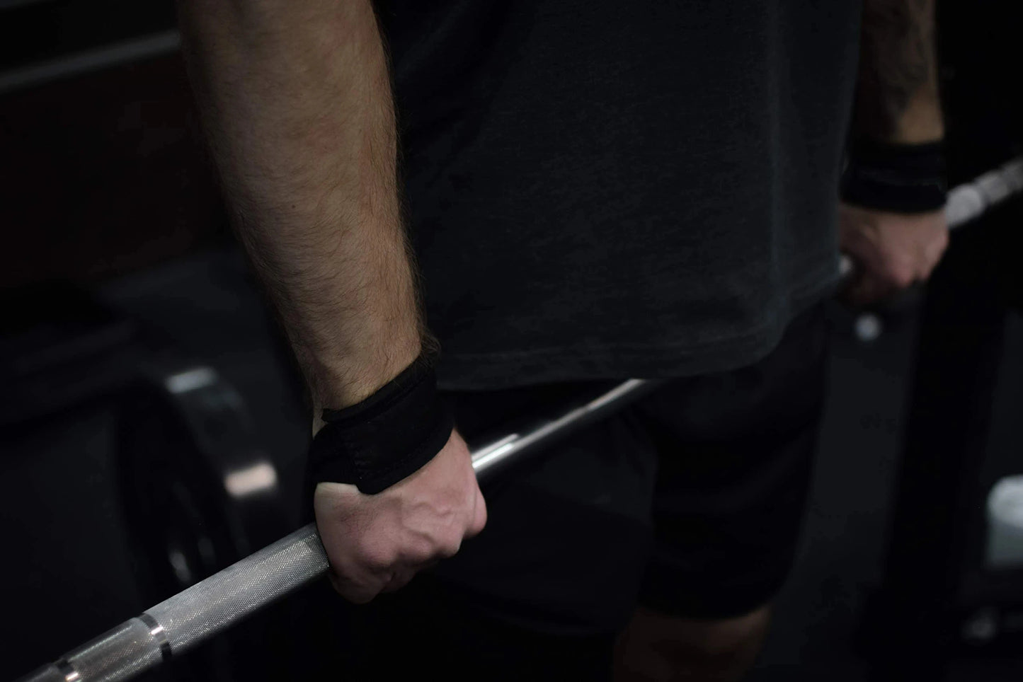 Adjustable weightlifting wrist straps with non-slip cotton and neoprene - product image
