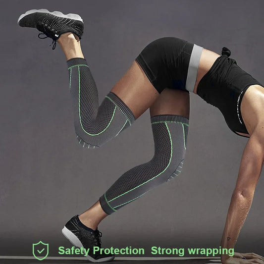 Elastic non-slip knee sleeve with adjustable compression strap polyester - product image